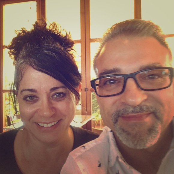 Meet your Posher, April - Picture 1 of 5